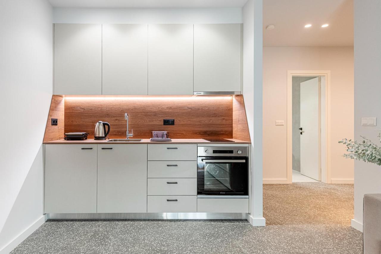 Phaedrus Living: Luxury Flat Panormou Lägenhet Aten Exteriör bild