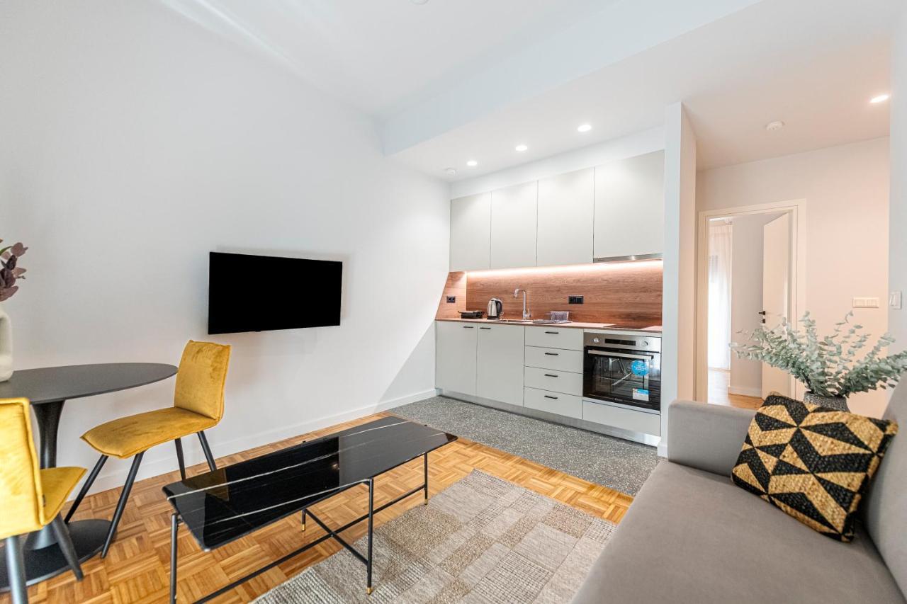 Phaedrus Living: Luxury Flat Panormou Lägenhet Aten Exteriör bild